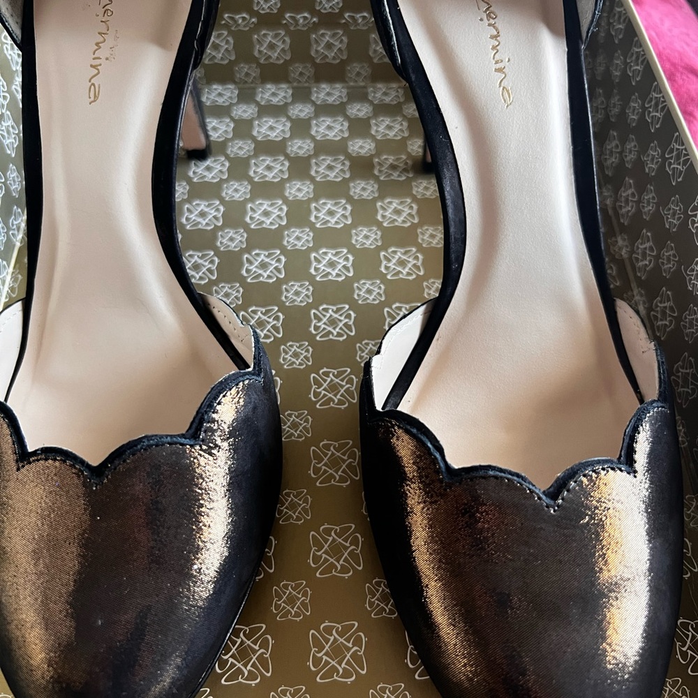 Gorgeous Metallic Lace Up Sandals/Pumps